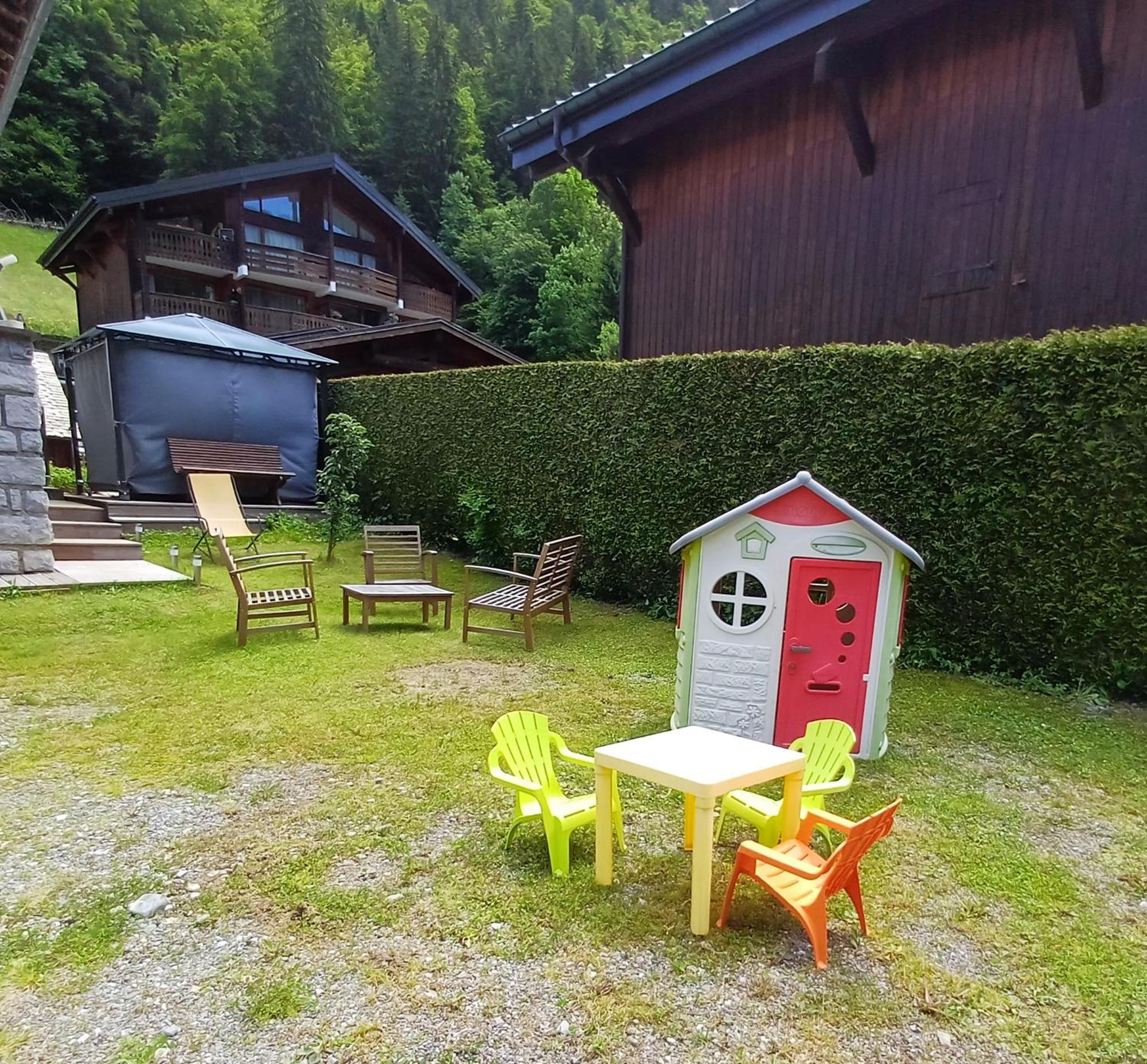Appartement Meuble Classe 3 Etoiles De 72 M2, 2 Chambres Morzine Esterno foto